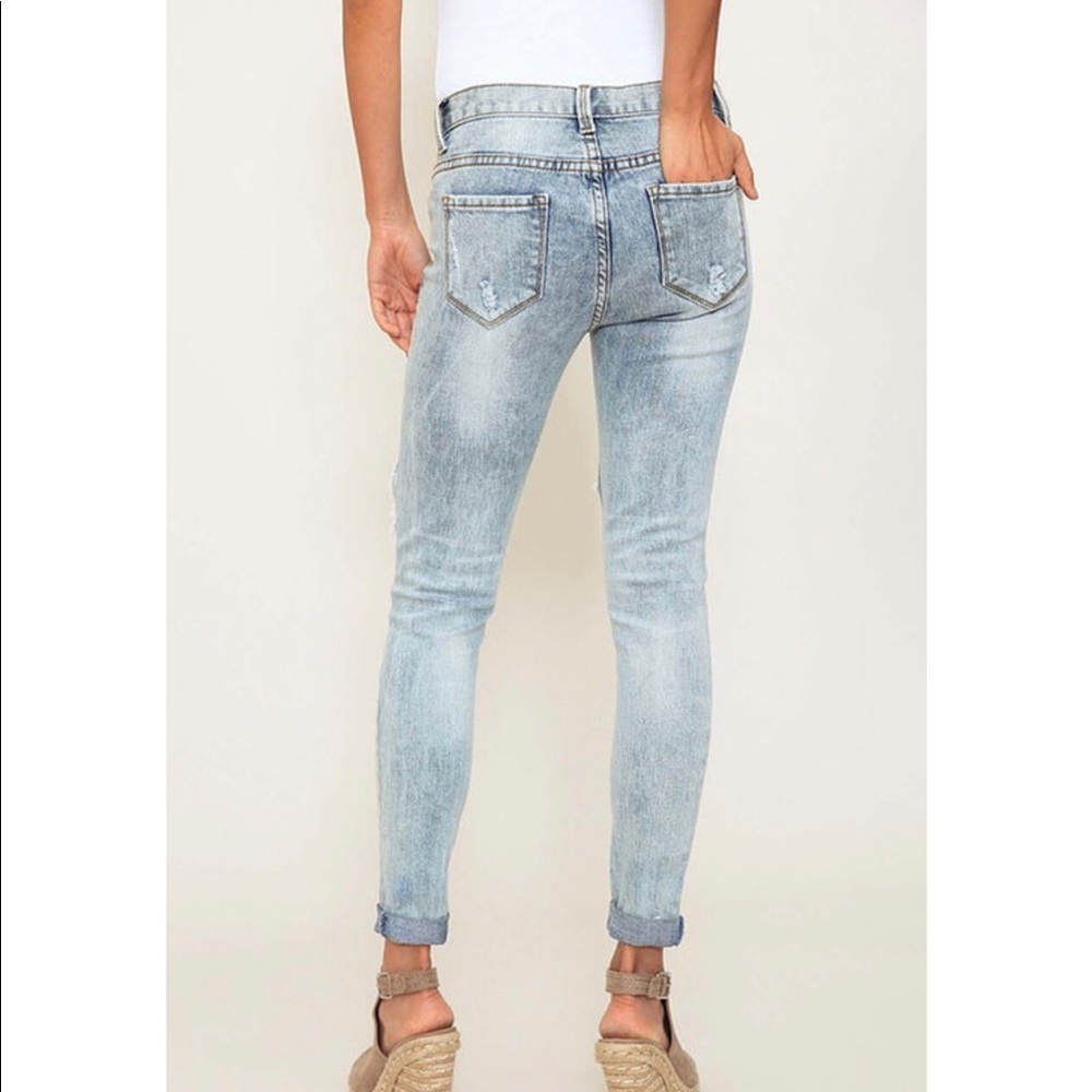 Light Washed Distressed Mid Rise Jeans - Picture 3 of 6